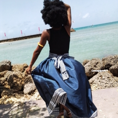 jupe_en_soie_bleue_dos